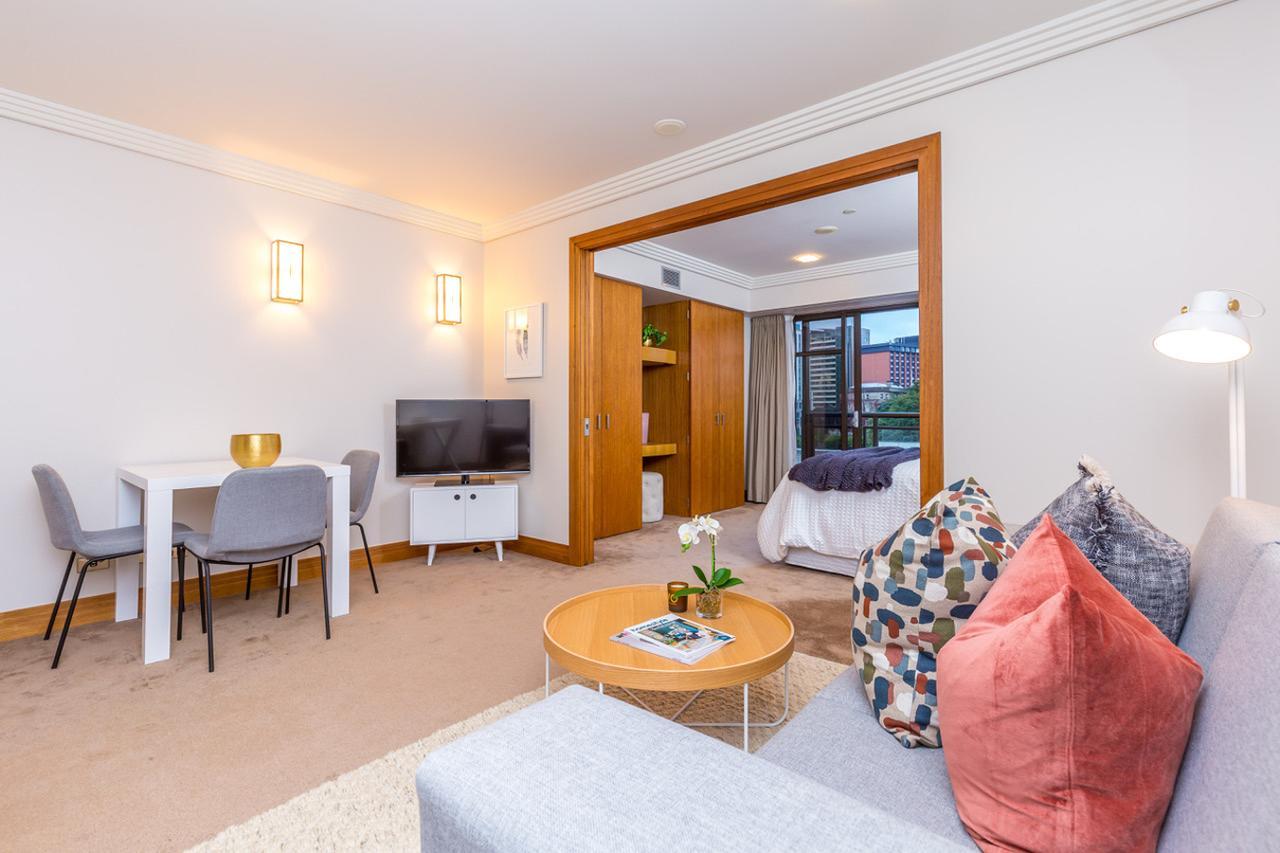 Stylish Central City Apartment With Pool And Gym Окленд Екстер'єр фото