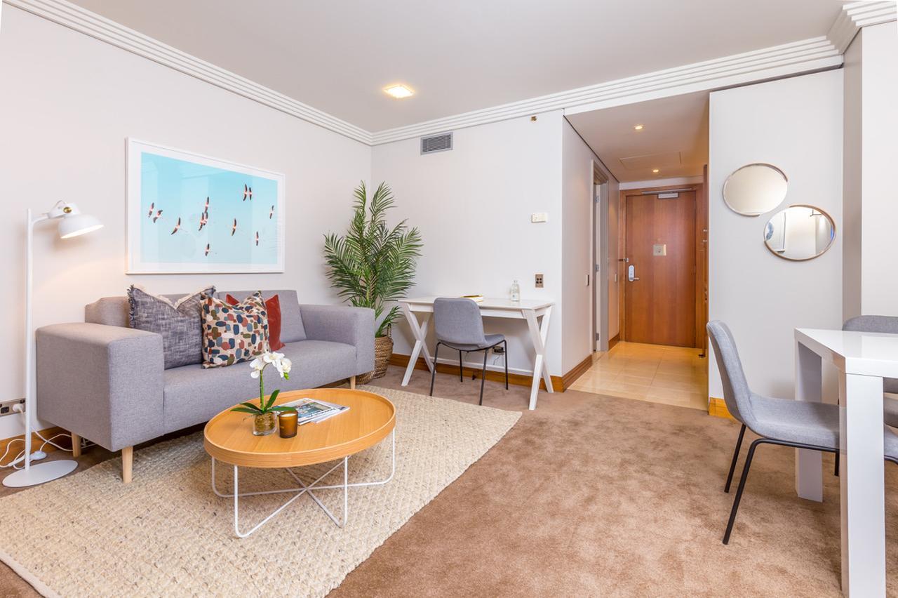 Stylish Central City Apartment With Pool And Gym Окленд Екстер'єр фото